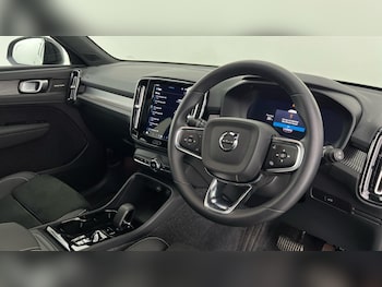 Used Volvo XC40 2025 for sale - 76116866: Photo