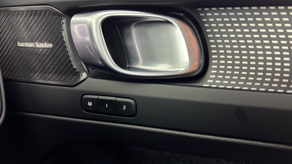 Used Volvo XC40 2025 for sale - 76116866: Photo 52