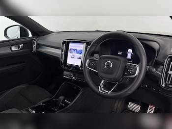 Used Volvo XC40 2022 for sale - 75763845: Photo