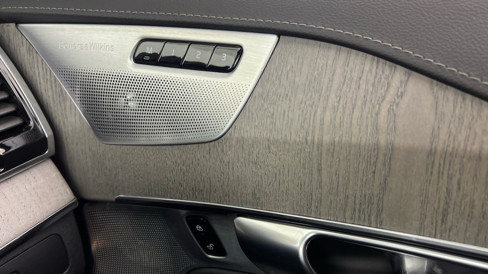 Used Volvo XC90 2023 for sale - 77726081: Photo 54