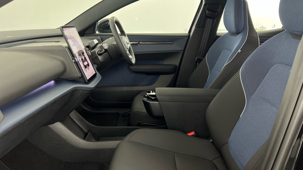 Used Volvo EX30 2025 for sale - 77055607: Photo 51