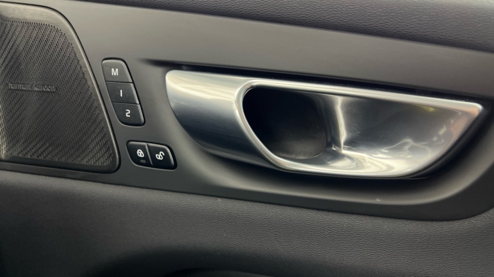 Used Volvo XC60 2023 for sale - 77239472: Photo 52