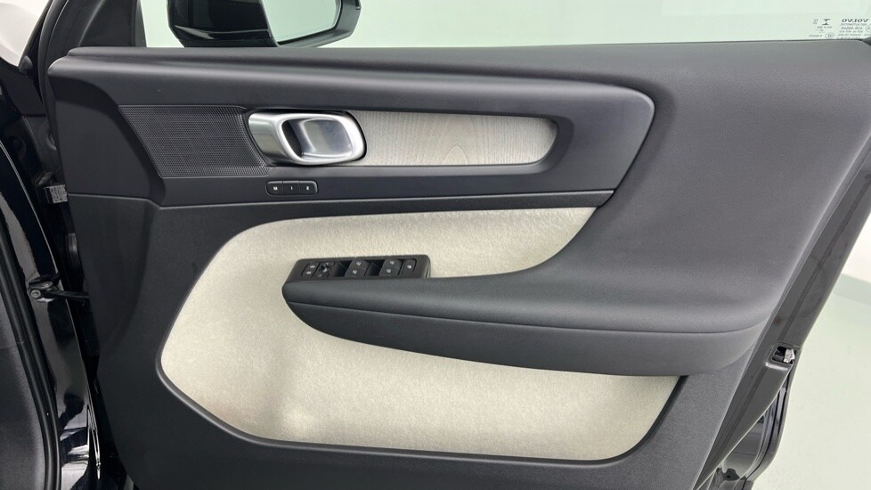 Used Volvo XC40 2020 for sale - 77959893: Photo 29