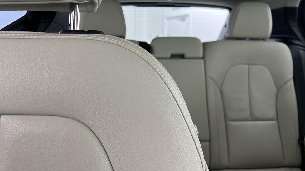 Used Volvo XC40 2020 for sale - 77959893: Photo 37