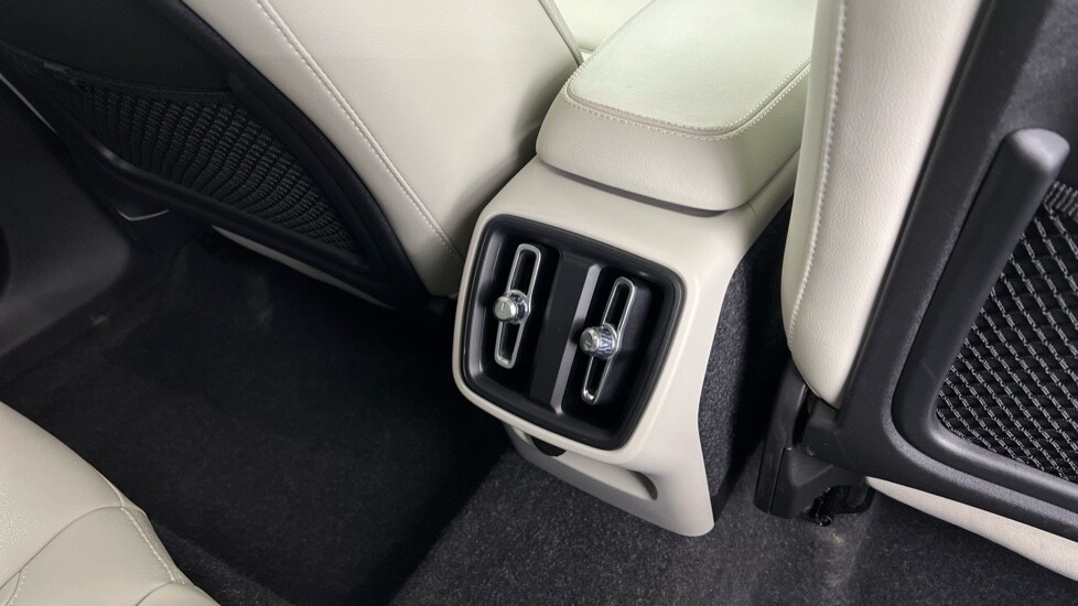 Used Volvo XC40 2020 for sale - 77959893: Photo 39