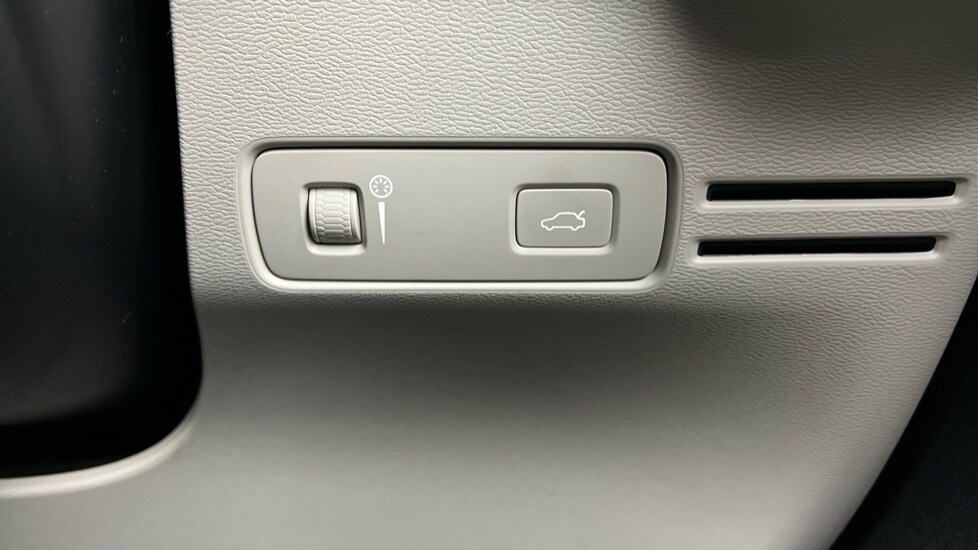 Used Volvo XC40 2020 for sale - 77959893: Photo 49