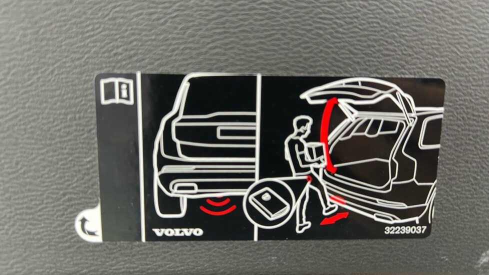 Used Volvo XC40 2020 for sale - 77959893: Photo 54