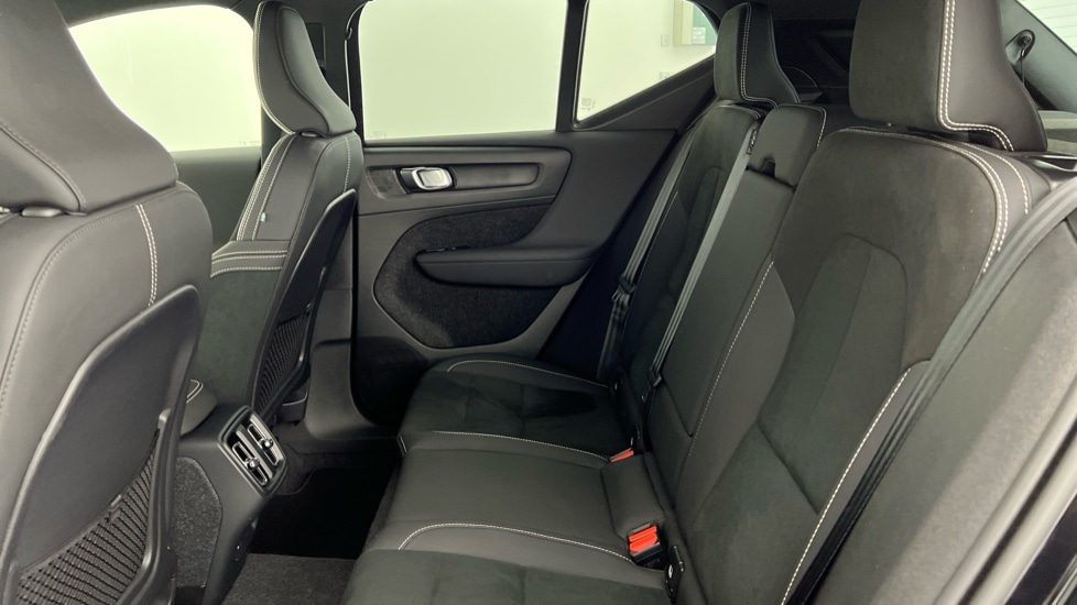 Used Volvo XC40 2024 for sale - 77178129: Photo 33