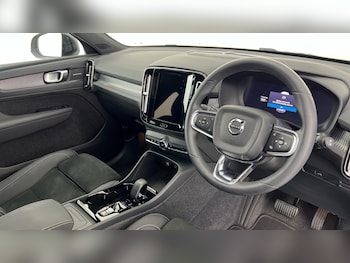 Used Volvo XC40 2023 for sale - 78729816: Photo