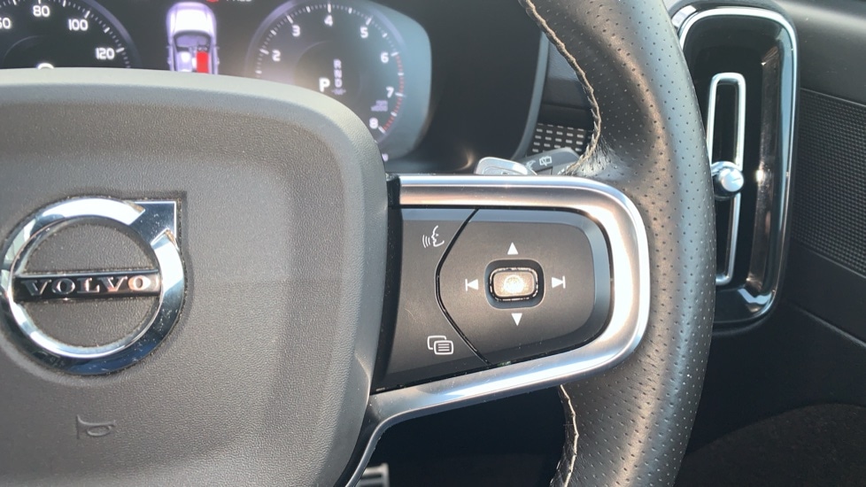 Used Volvo XC40 2020 for sale - 76130750: Photo 19