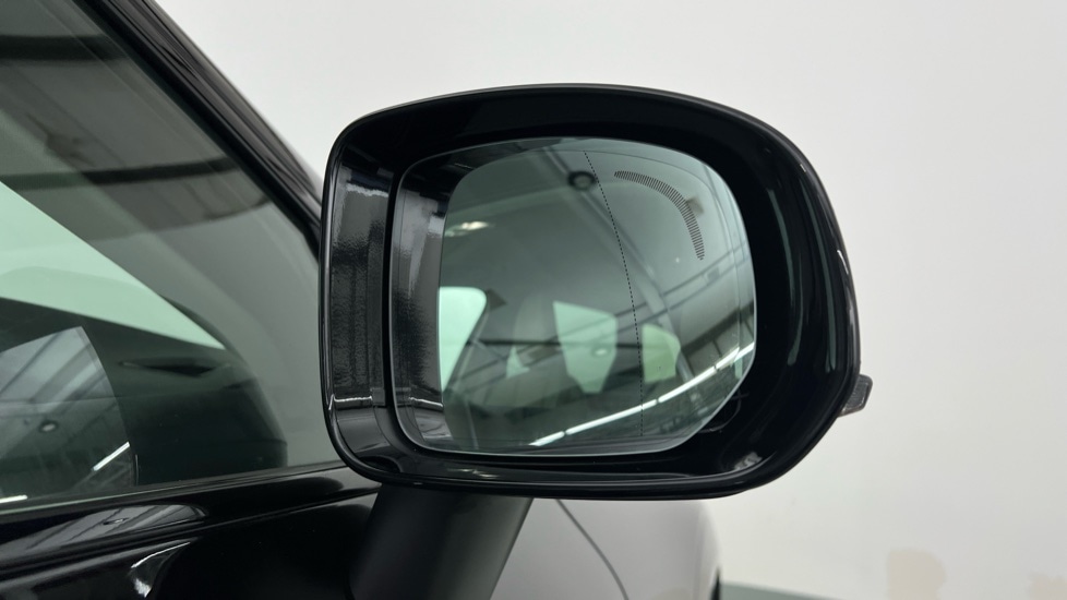 Used Volvo XC60 2025 for sale - 77428150: Photo 32