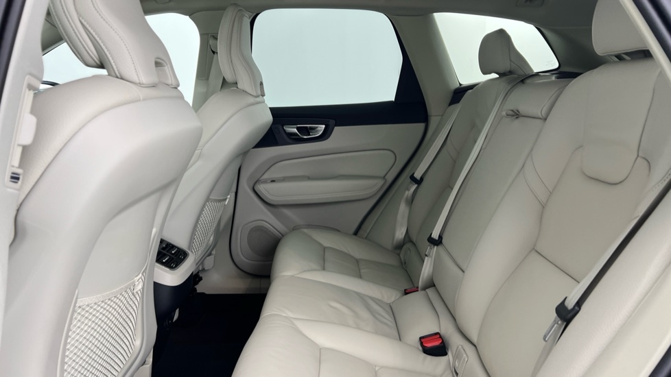 Used Volvo XC60 2025 for sale - 77428150: Photo 33