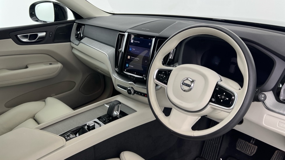Used Volvo XC60 2025 for sale - 77428150: Photo 4