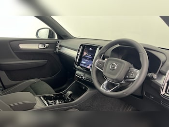 Used Volvo XC40 2026 for sale - 79431499: Photo