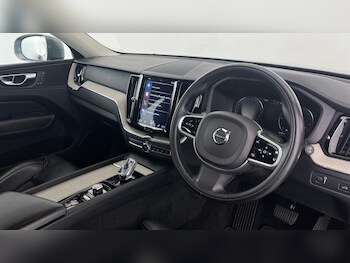 Used Volvo XC60 2020 for sale - 77619050: Photo