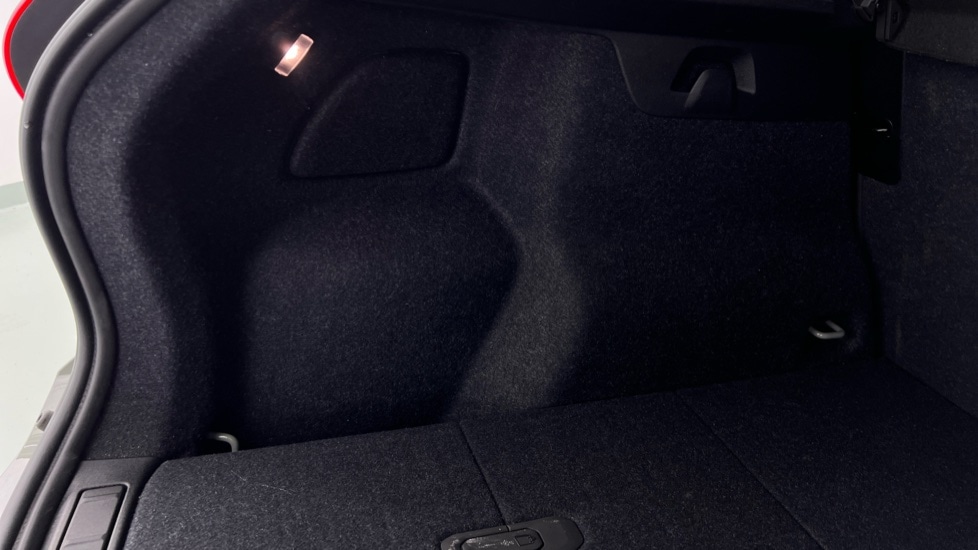 Used Volvo XC40 2025 for sale - 77326306: Photo 57