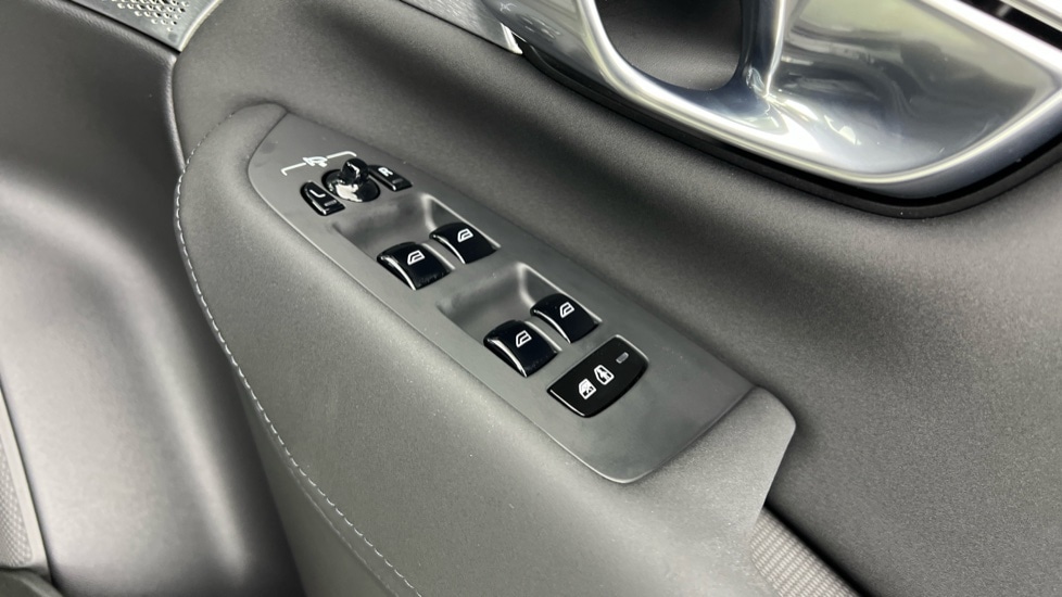 Used Volvo XC90 2025 for sale - 76609495: Photo 24