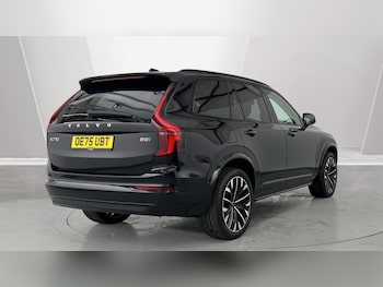Used Volvo XC90 2025 for sale - 76609495: Photo