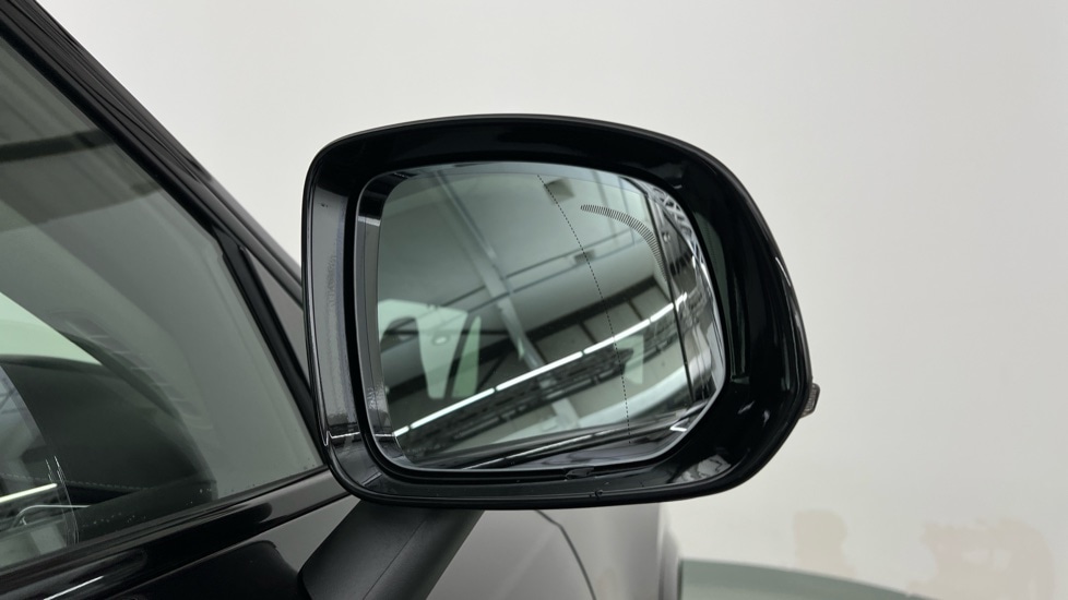 Used Volvo XC90 2025 for sale - 76609495: Photo 32