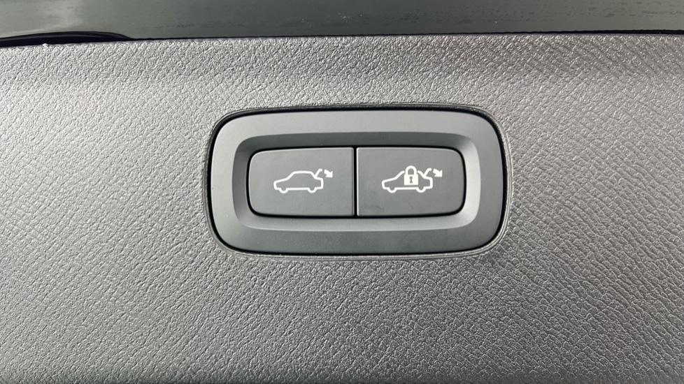 Used Volvo XC90 2025 for sale - 76609495: Photo 35