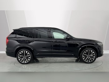 Used Volvo XC90 2025 for sale - 76609495: Photo