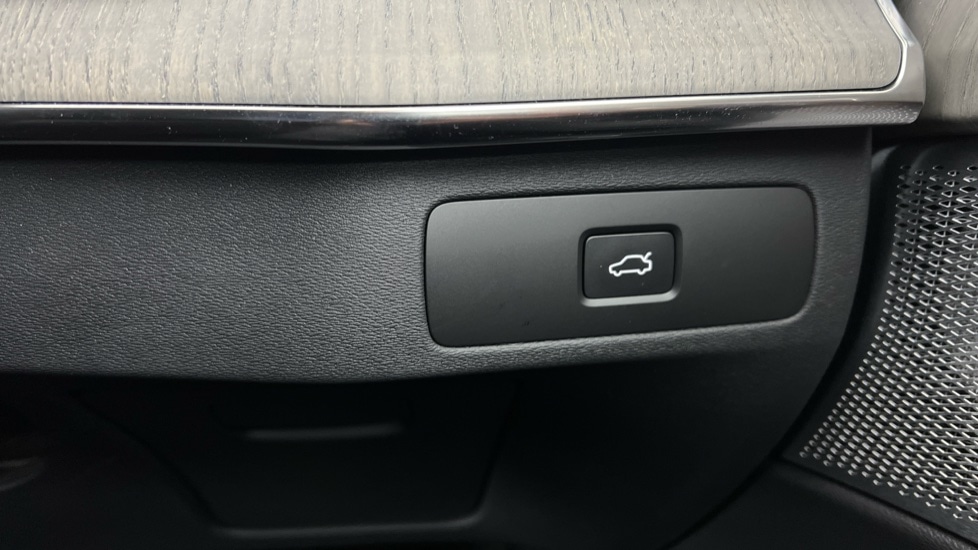 Used Volvo XC90 2025 for sale - 76609495: Photo 46