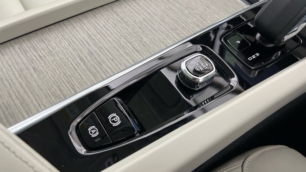 Used Volvo XC60 2023 for sale - 77569993: Photo 27