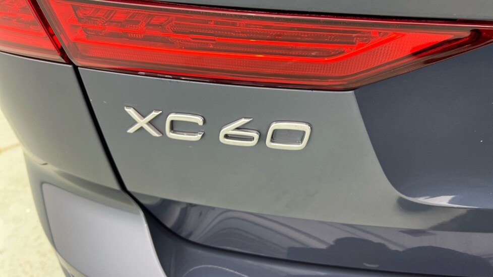 Used Volvo XC60 2023 for sale - 77569993: Photo 58
