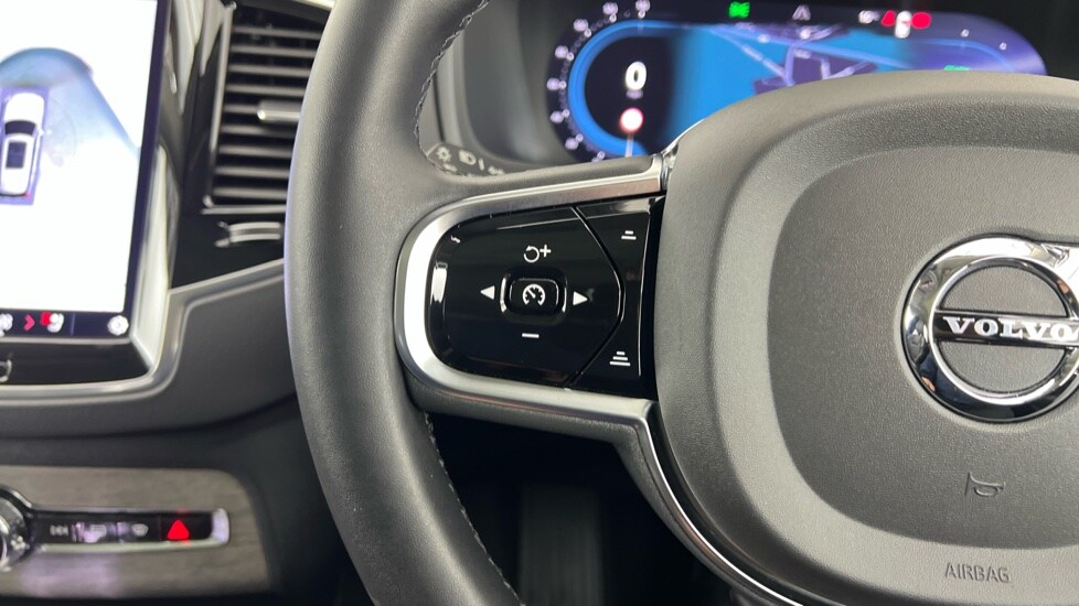 Used Volvo XC90 2023 for sale - 77492611: Photo 21