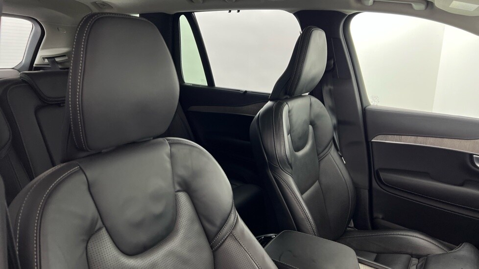 Used Volvo XC90 2023 for sale - 77492611: Photo 38