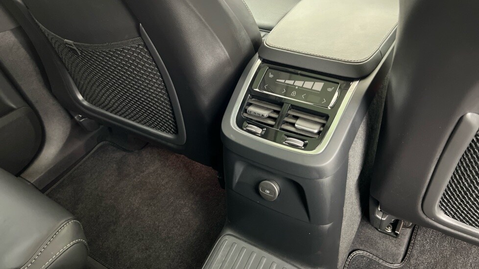 Used Volvo XC90 2023 for sale - 77492611: Photo 41