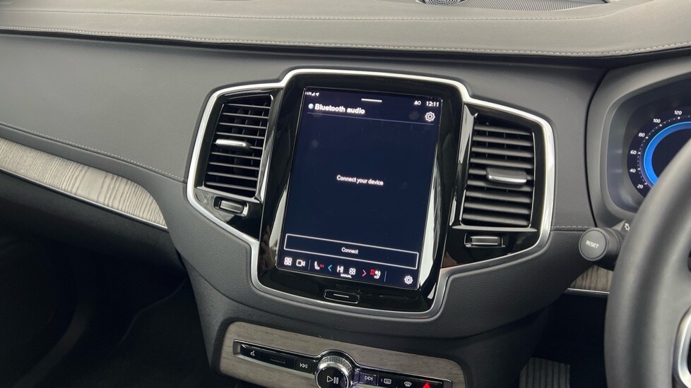 Used Volvo XC90 2023 for sale - 77492611: Photo 43