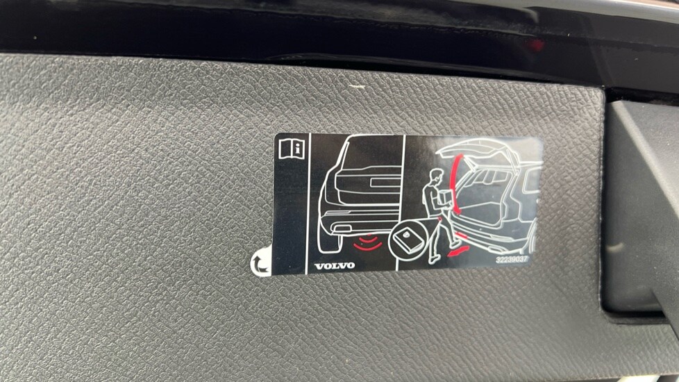 Used Volvo XC90 2023 for sale - 77492611: Photo 64