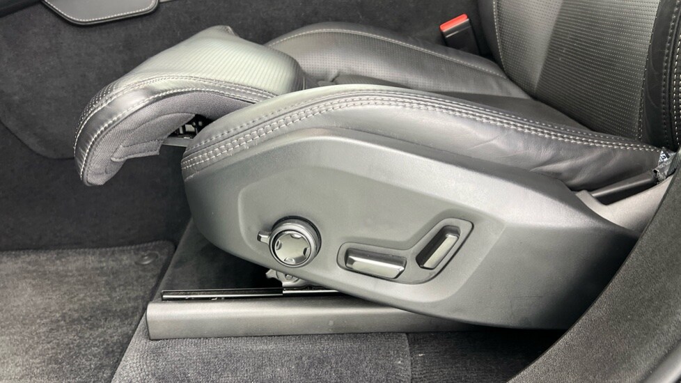 Used Volvo XC90 2023 for sale - 77492611: Photo 70