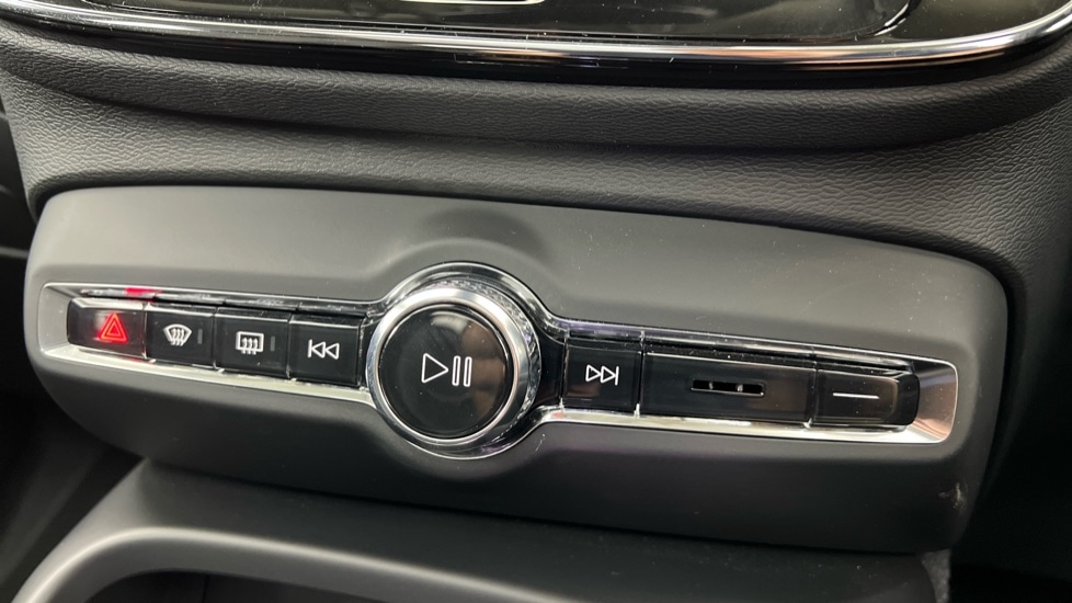 Used Volvo XC40 2024 for sale - 77239450: Photo 42