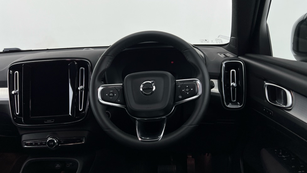 Used Volvo XC40 2024 for sale - 76597967: Photo 10