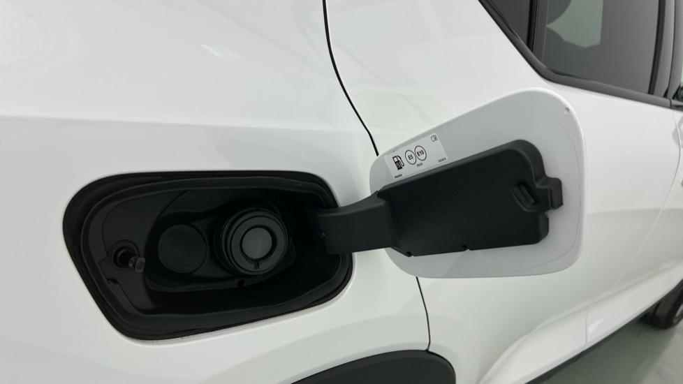 Used Volvo XC40 2024 for sale - 76597967: Photo 16