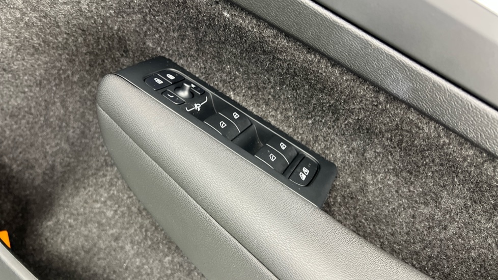 Used Volvo XC40 2024 for sale - 76597967: Photo 24