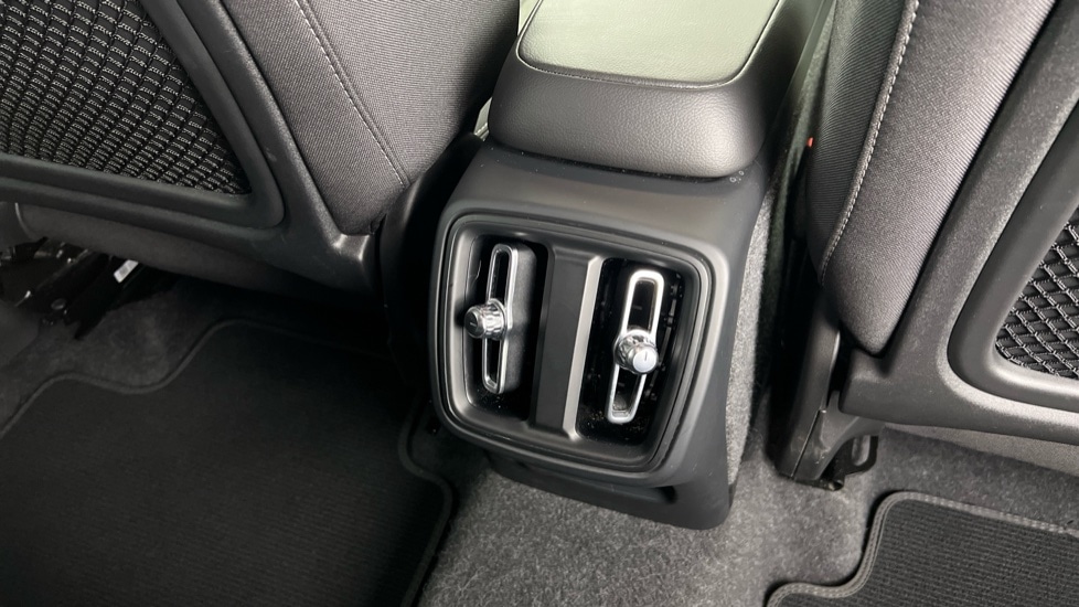 Used Volvo XC40 2024 for sale - 76597967: Photo 39