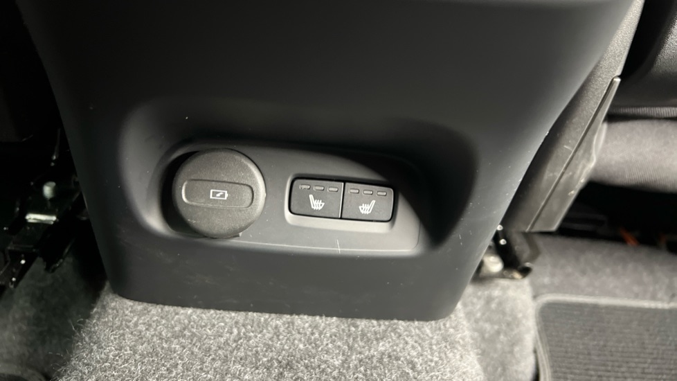 Used Volvo XC40 2024 for sale - 76597967: Photo 40