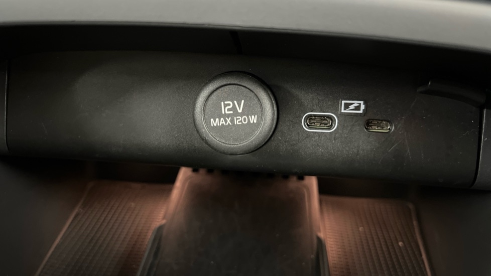 Used Volvo XC40 2024 for sale - 76597967: Photo 43