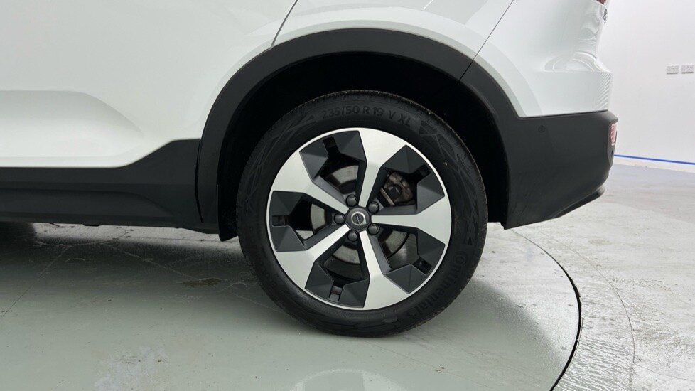 Used Volvo XC40 2024 for sale - 76597967: Photo 57