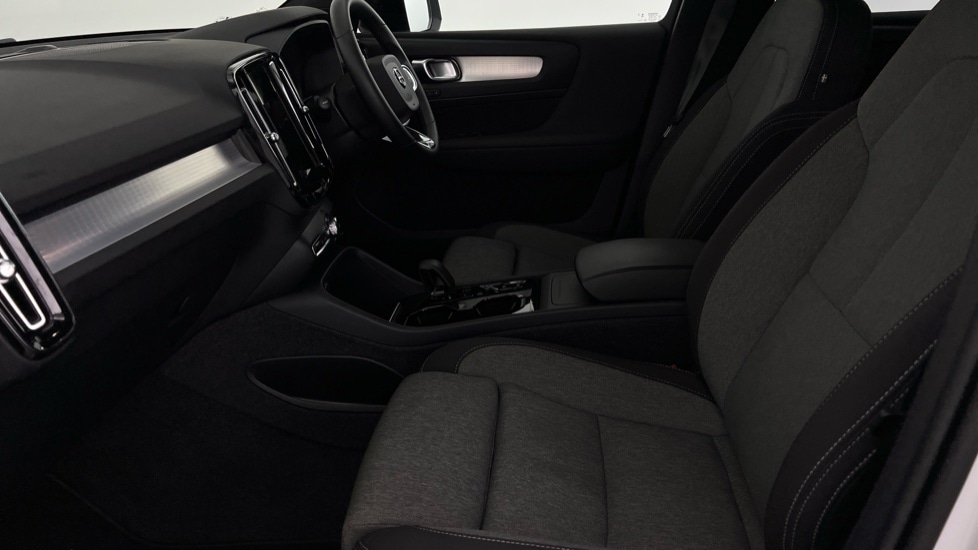 Used Volvo XC40 2024 for sale - 76597967: Photo 60