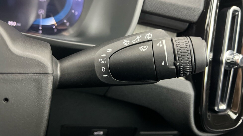 Used Volvo XC40 2024 for sale - 77755549: Photo 23