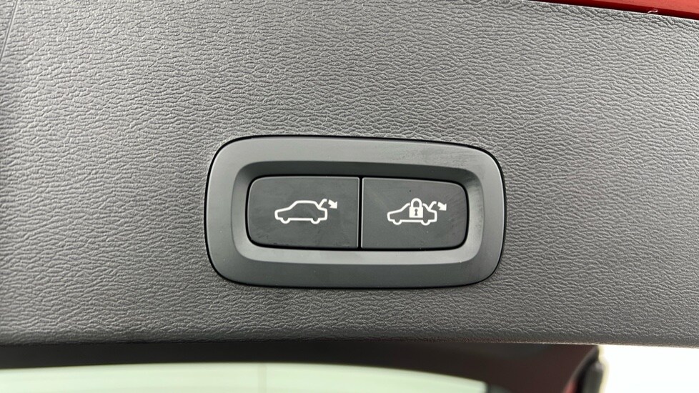 Used Volvo XC40 2024 for sale - 77755549: Photo 35