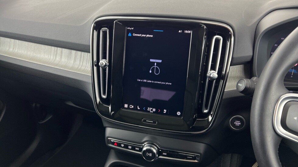 Used Volvo XC40 2024 for sale - 77755549: Photo 46