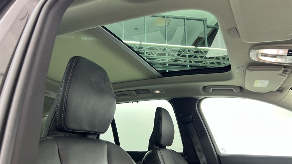 Used Volvo XC90 2023 for sale - 77799852: Photo 31