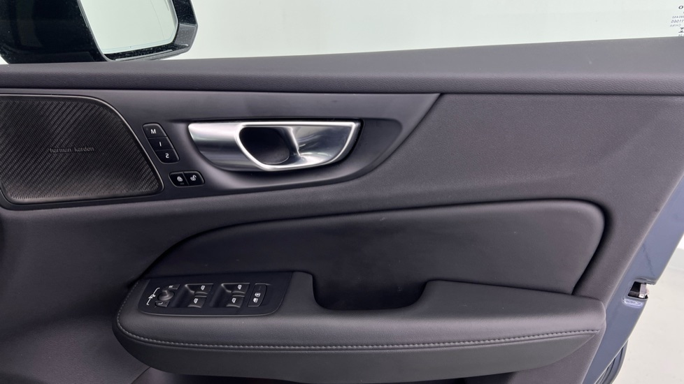 Used Volvo V60 2025 for sale - 77592152: Photo 29