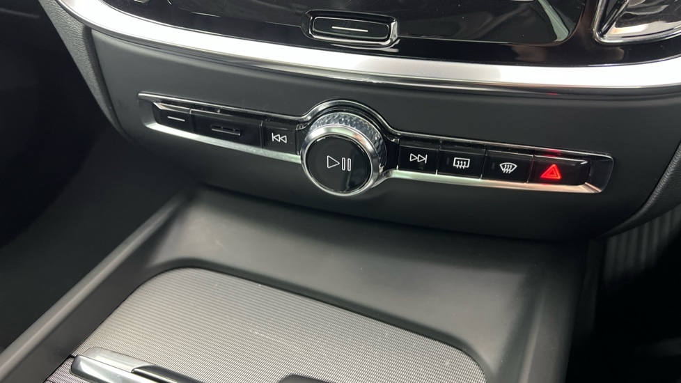 Used Volvo V60 2025 for sale - 77592152: Photo 49