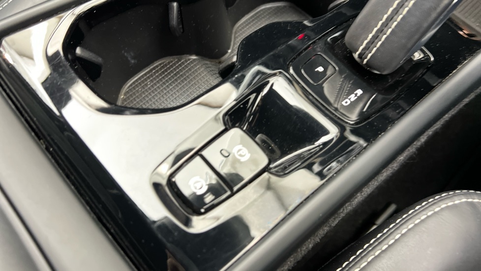 Used Volvo XC40 2021 for sale - 76609631: Photo 27